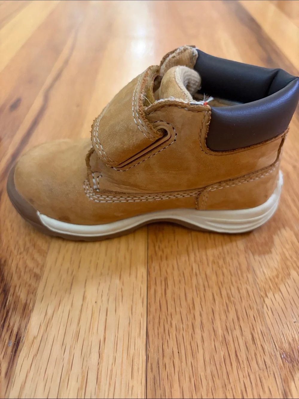 Timberland Kids Wheat Suede Hook-and-Loop Boots